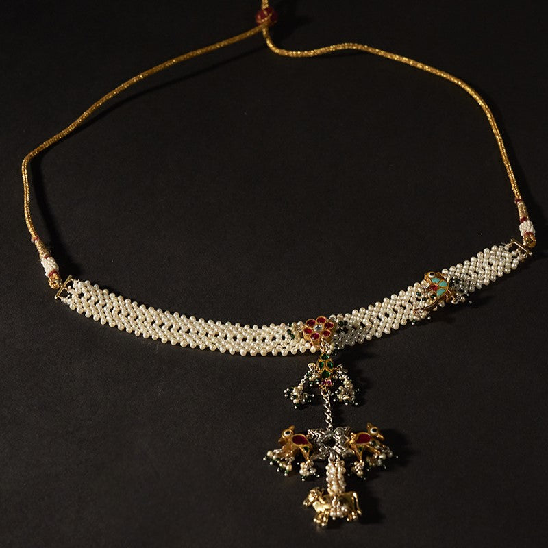 Isharya Choker