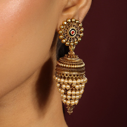 Noori Earrings (Pearl)