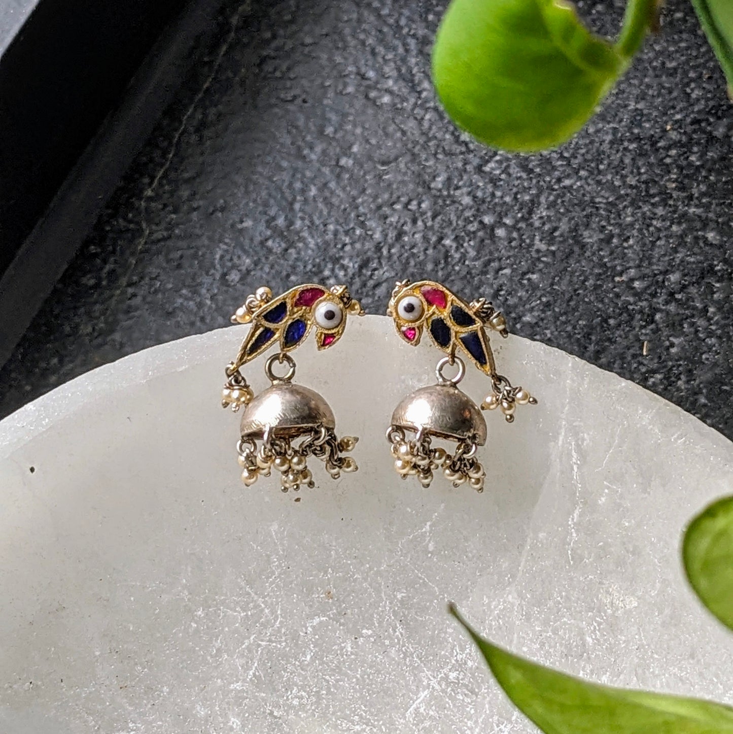 Aina earrings (Choice of colors)