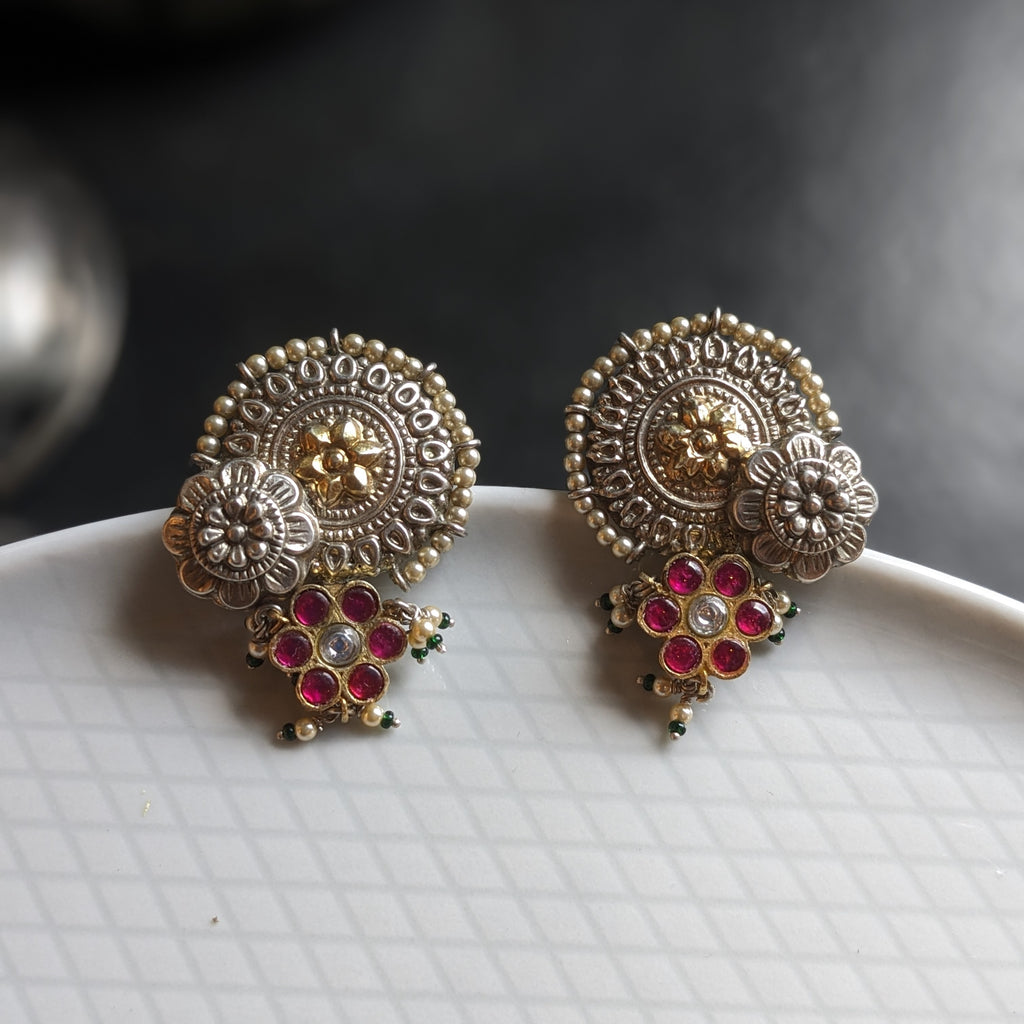 Fleur Studs - Small