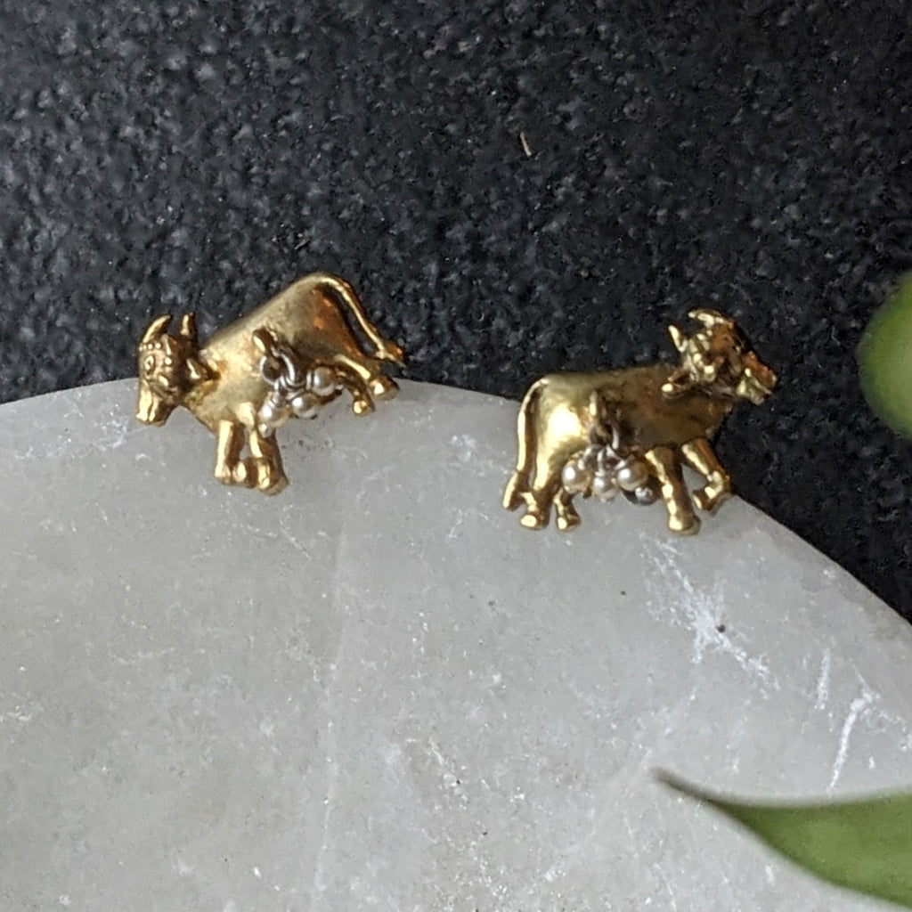 Nandi Studs- Gold (small)