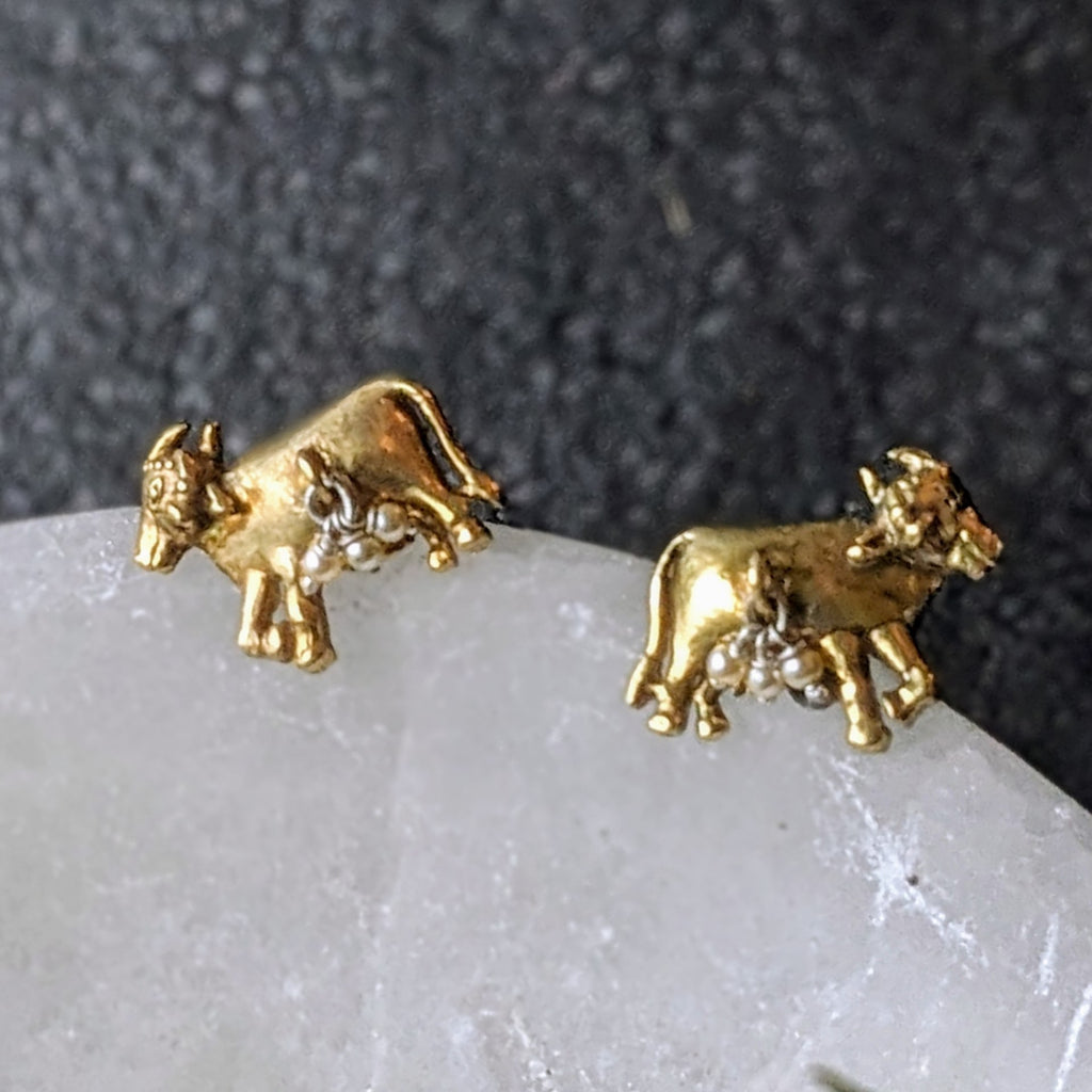 Nandi Studs- Gold (small)