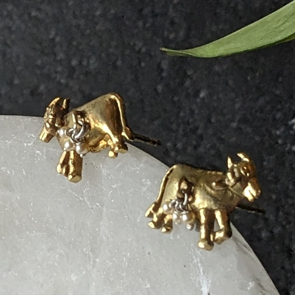 Nandi Studs- Gold (small)