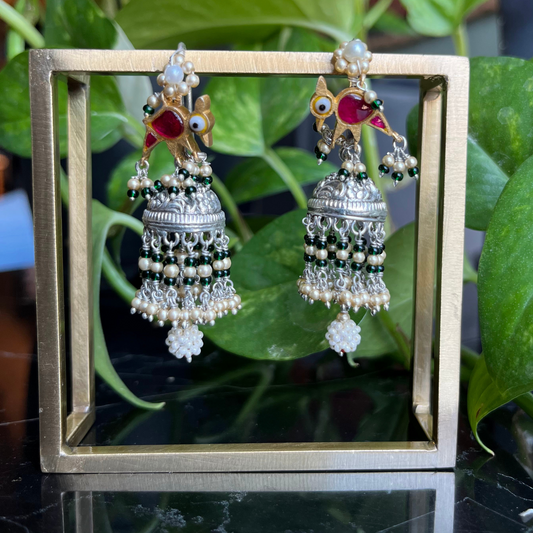 Arnika Earrings